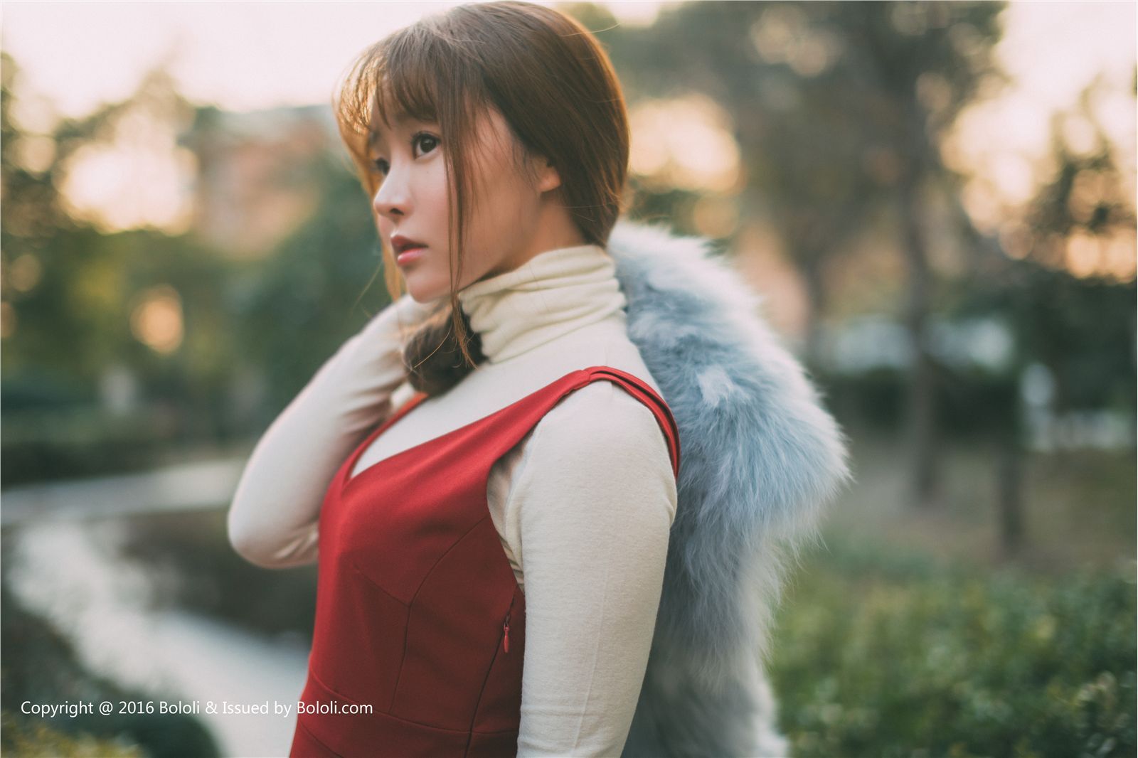 [BoLoLi波萝社] 2017.03.09 BOL027 七宝变装死库水诱惑 柳侑绮